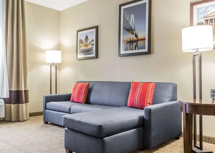 Comfort Suites At Isle Of Palms Connector